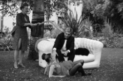 Garden Party 17 * 5616 x 3744 * (7.29MB)